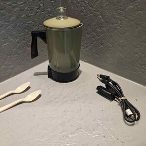 Small Travel Coffee Percolator Set With Plaid Carry Case WORKS